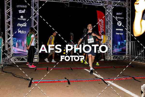 Buy your photos of the eventNeon Night Run 2019 - Brasilia on Fotop