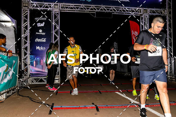 Buy your photos of the eventNeon Night Run 2019 - Brasilia on Fotop