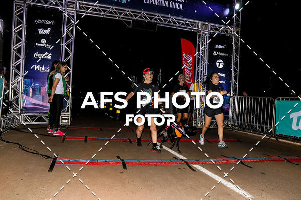 Buy your photos of the eventNeon Night Run 2019 - Brasilia on Fotop
