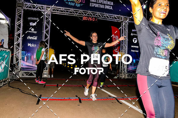 Buy your photos of the eventNeon Night Run 2019 - Brasilia on Fotop