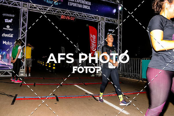 Buy your photos of the eventNeon Night Run 2019 - Brasilia on Fotop