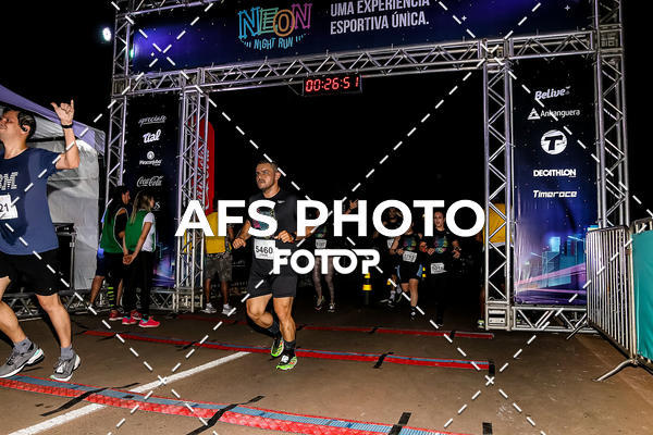 Buy your photos of the eventNeon Night Run 2019 - Brasilia on Fotop
