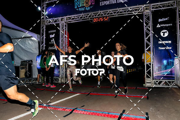 Buy your photos of the eventNeon Night Run 2019 - Brasilia on Fotop