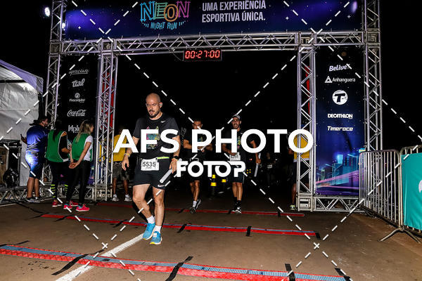 Buy your photos of the eventNeon Night Run 2019 - Brasilia on Fotop
