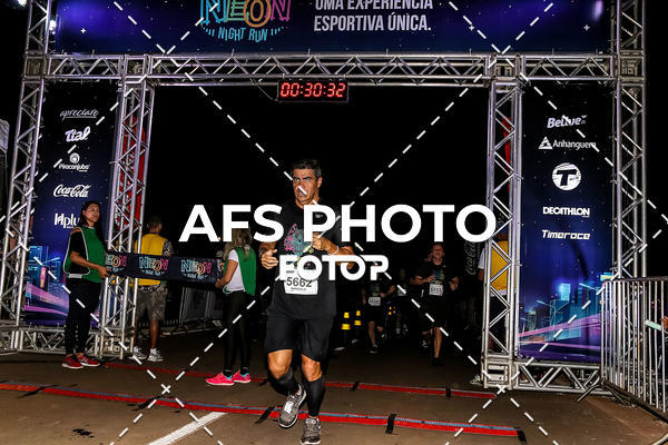Buy your photos of the eventNeon Night Run 2019 - Brasilia on Fotop