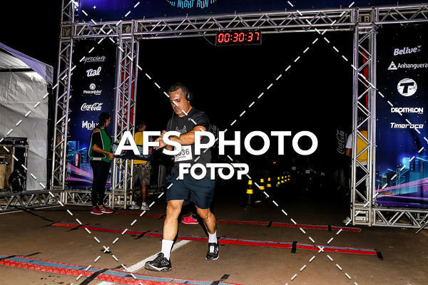 Buy your photos of the eventNeon Night Run 2019 - Brasilia on Fotop