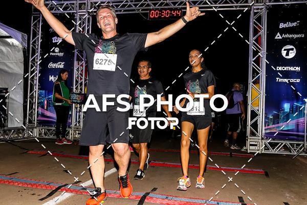 Buy your photos of the eventNeon Night Run 2019 - Brasilia on Fotop