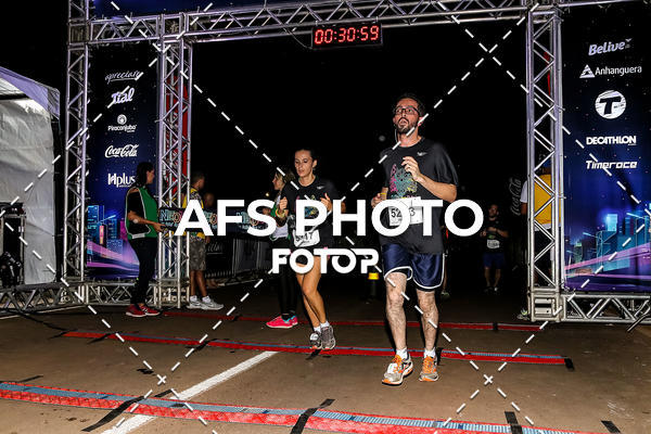 Buy your photos of the eventNeon Night Run 2019 - Brasilia on Fotop