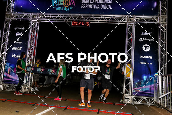 Buy your photos of the eventNeon Night Run 2019 - Brasilia on Fotop