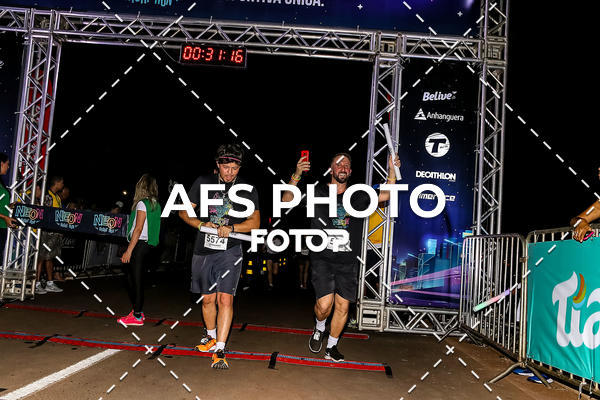 Buy your photos of the eventNeon Night Run 2019 - Brasilia on Fotop