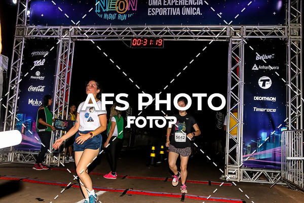 Buy your photos of the eventNeon Night Run 2019 - Brasilia on Fotop