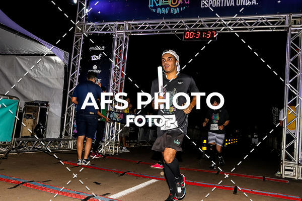 Buy your photos of the eventNeon Night Run 2019 - Brasilia on Fotop