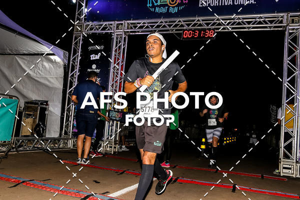Buy your photos of the eventNeon Night Run 2019 - Brasilia on Fotop