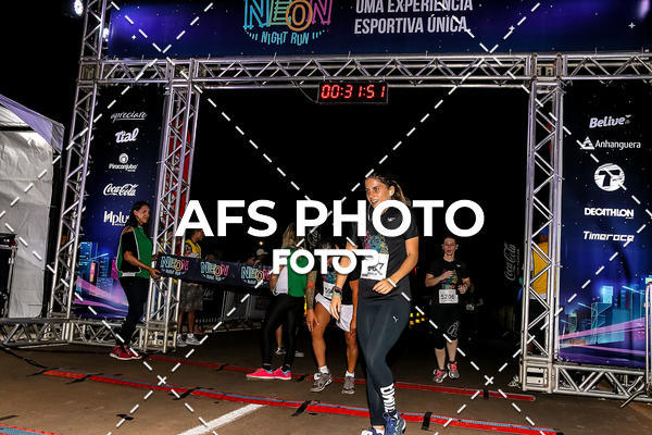 Buy your photos of the eventNeon Night Run 2019 - Brasilia on Fotop