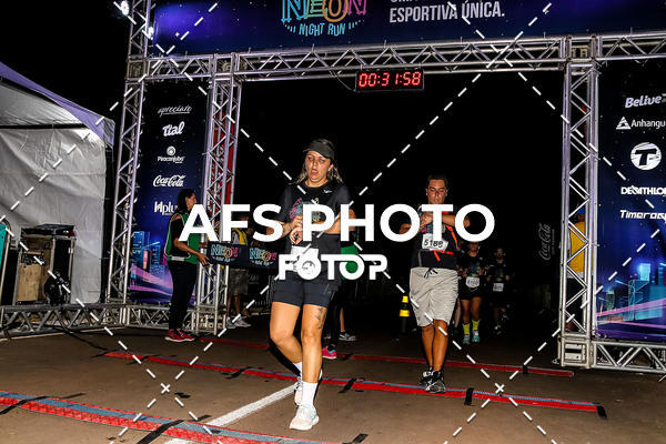 Buy your photos of the eventNeon Night Run 2019 - Brasilia on Fotop