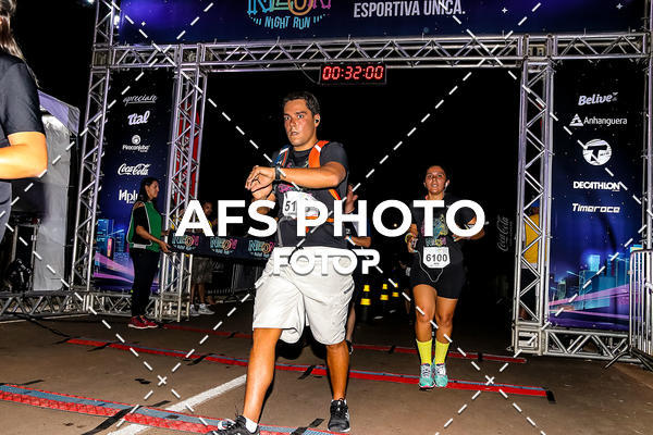 Buy your photos of the eventNeon Night Run 2019 - Brasilia on Fotop