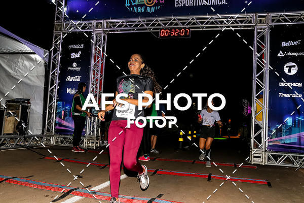 Buy your photos of the eventNeon Night Run 2019 - Brasilia on Fotop