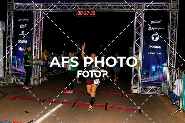 Buy your photos of the eventNeon Night Run 2019 - Brasilia on Fotop