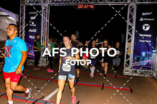 Buy your photos of the eventNeon Night Run 2019 - Brasilia on Fotop