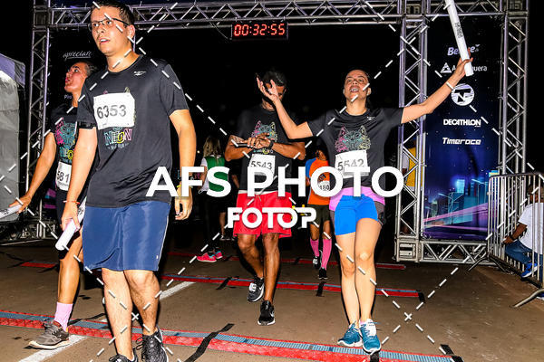 Buy your photos of the eventNeon Night Run 2019 - Brasilia on Fotop
