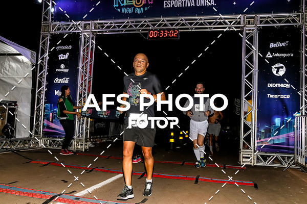 Buy your photos of the eventNeon Night Run 2019 - Brasilia on Fotop