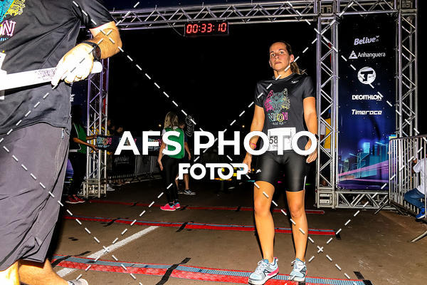 Buy your photos of the eventNeon Night Run 2019 - Brasilia on Fotop