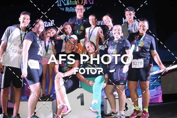 Buy your photos of the eventNeon Night Run 2019 - Brasilia on Fotop