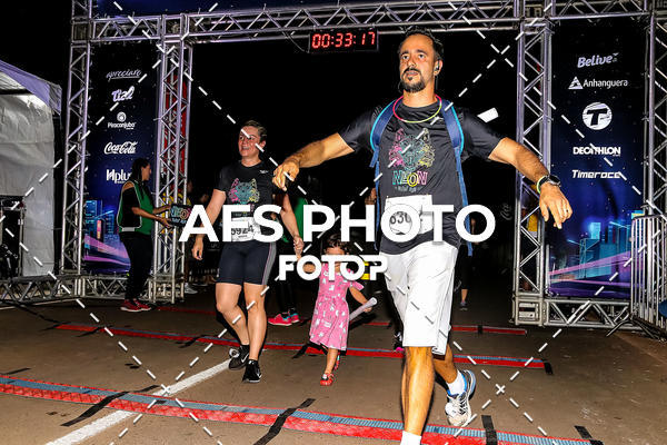 Buy your photos of the eventNeon Night Run 2019 - Brasilia on Fotop