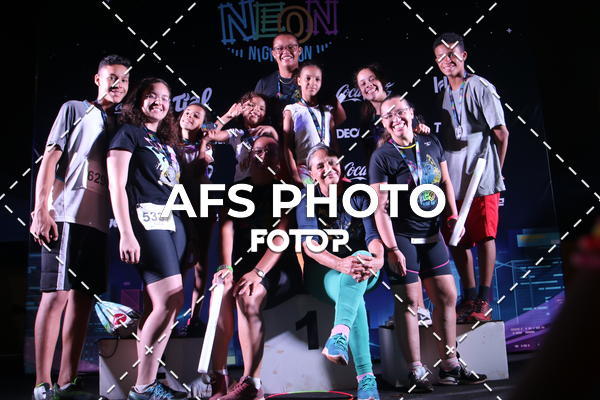 Buy your photos of the eventNeon Night Run 2019 - Brasilia on Fotop
