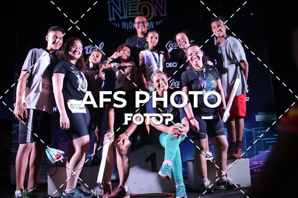 Buy your photos of the eventNeon Night Run 2019 - Brasilia on Fotop