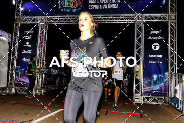 Buy your photos of the eventNeon Night Run 2019 - Brasilia on Fotop