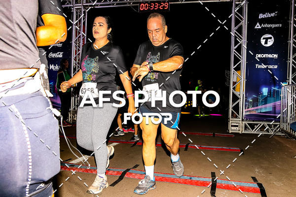Buy your photos of the eventNeon Night Run 2019 - Brasilia on Fotop