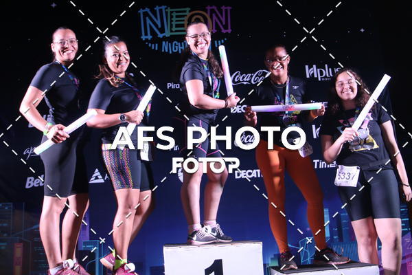 Buy your photos of the eventNeon Night Run 2019 - Brasilia on Fotop