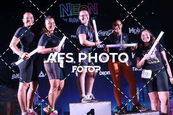 Buy your photos of the eventNeon Night Run 2019 - Brasilia on Fotop