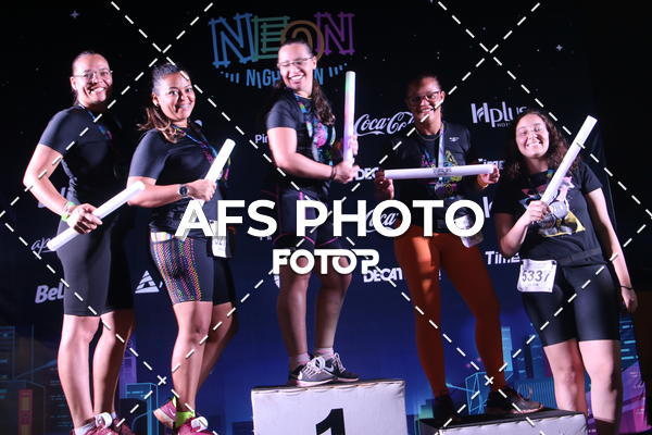 Buy your photos of the eventNeon Night Run 2019 - Brasilia on Fotop