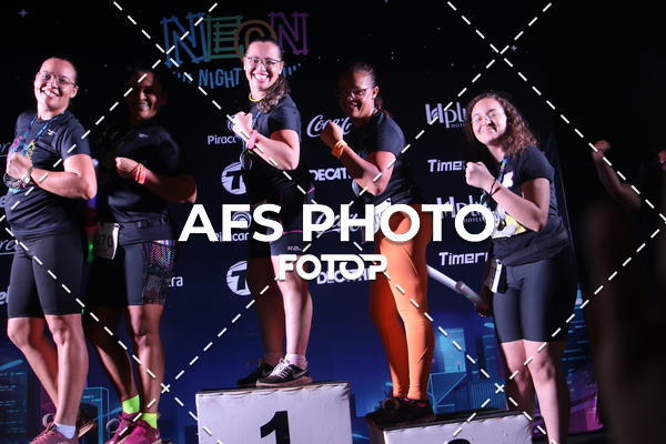 Buy your photos of the eventNeon Night Run 2019 - Brasilia on Fotop