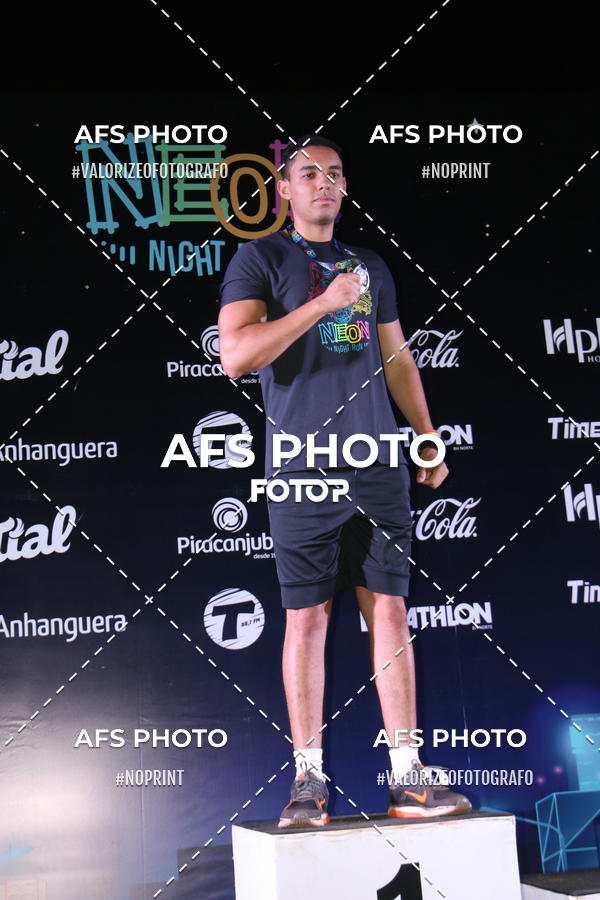 Buy your photos of the eventNeon Night Run 2019 - Brasilia on Fotop