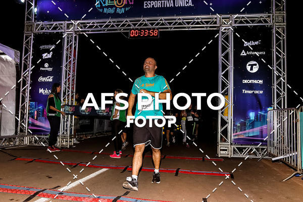 Buy your photos of the eventNeon Night Run 2019 - Brasilia on Fotop