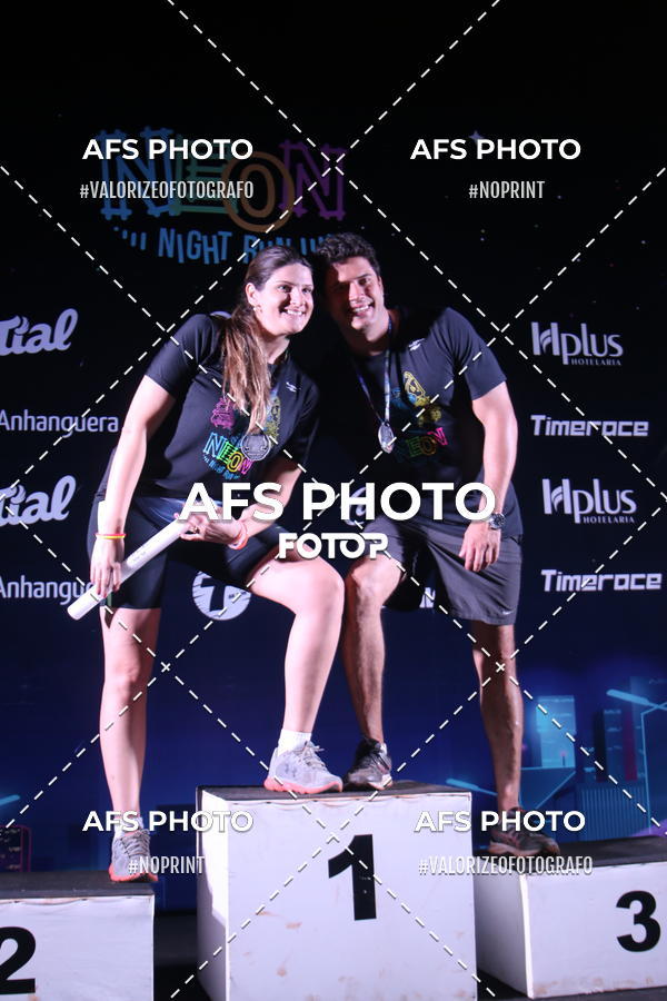 Buy your photos of the eventNeon Night Run 2019 - Brasilia on Fotop