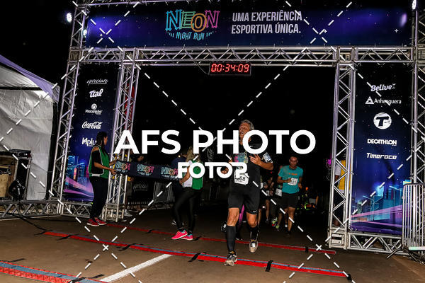 Buy your photos of the eventNeon Night Run 2019 - Brasilia on Fotop
