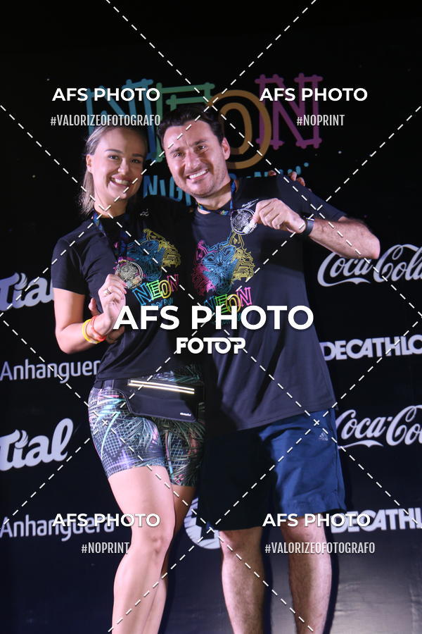 Buy your photos of the eventNeon Night Run 2019 - Brasilia on Fotop
