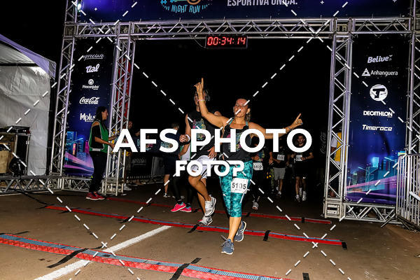 Buy your photos of the eventNeon Night Run 2019 - Brasilia on Fotop