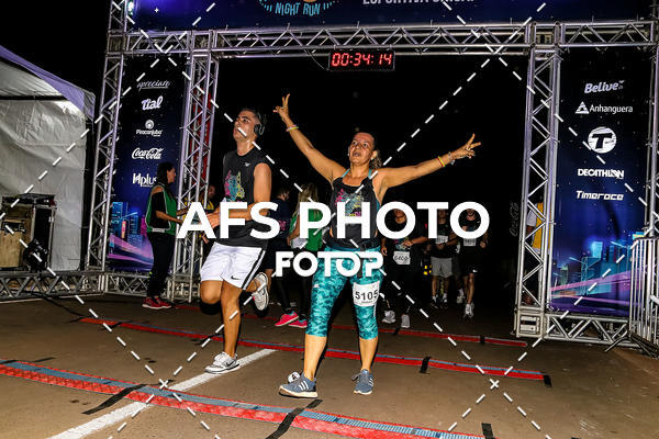 Buy your photos of the eventNeon Night Run 2019 - Brasilia on Fotop