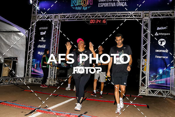 Buy your photos of the eventNeon Night Run 2019 - Brasilia on Fotop