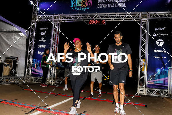 Buy your photos of the eventNeon Night Run 2019 - Brasilia on Fotop