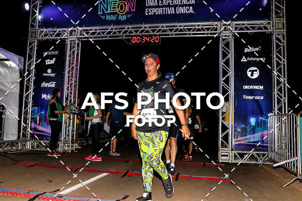 Buy your photos of the eventNeon Night Run 2019 - Brasilia on Fotop