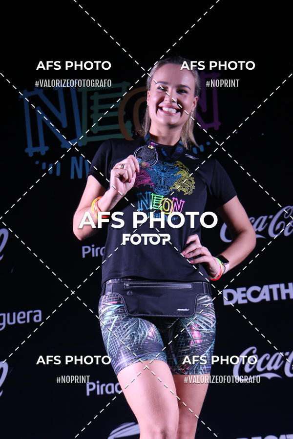 Buy your photos of the eventNeon Night Run 2019 - Brasilia on Fotop