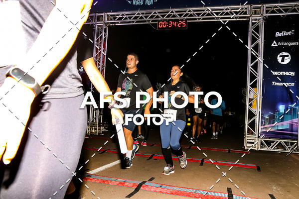 Buy your photos of the eventNeon Night Run 2019 - Brasilia on Fotop