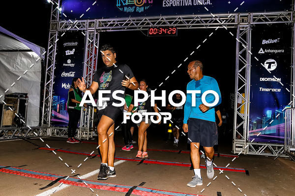 Buy your photos of the eventNeon Night Run 2019 - Brasilia on Fotop