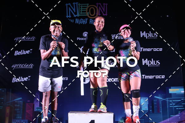 Buy your photos of the eventNeon Night Run 2019 - Brasilia on Fotop